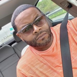 Meet your Posher, Troy